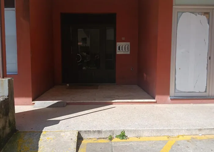 Praca Da * أوليفيرا دي ازميس